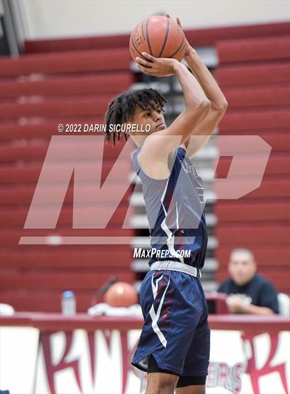 Thumbnail 2 in Sacramento Adventist vs. La Quinta (Rancho Mirage Holiday Invitational) photogallery.