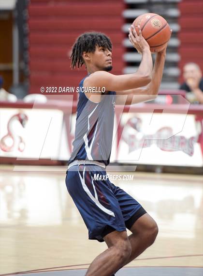 Thumbnail 3 in Sacramento Adventist vs. La Quinta (Rancho Mirage Holiday Invitational) photogallery.