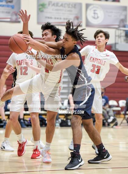 Thumbnail 3 in Sacramento Adventist vs. La Quinta (Rancho Mirage Holiday Invitational) photogallery.