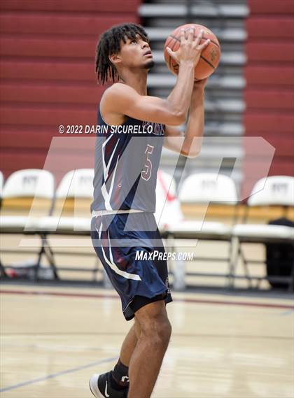 Thumbnail 1 in Sacramento Adventist vs. La Quinta (Rancho Mirage Holiday Invitational) photogallery.