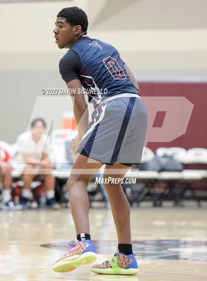Thumbnail 3 in Sacramento Adventist vs. La Quinta (Rancho Mirage Holiday Invitational) photogallery.