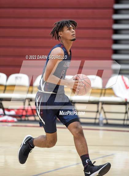 Thumbnail 3 in Sacramento Adventist vs. La Quinta (Rancho Mirage Holiday Invitational) photogallery.