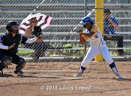 Thumbnail 1 in Redlands @ Charter Oak photogallery.