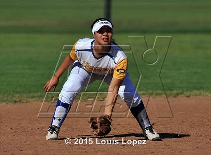 Thumbnail 2 in Redlands @ Charter Oak photogallery.