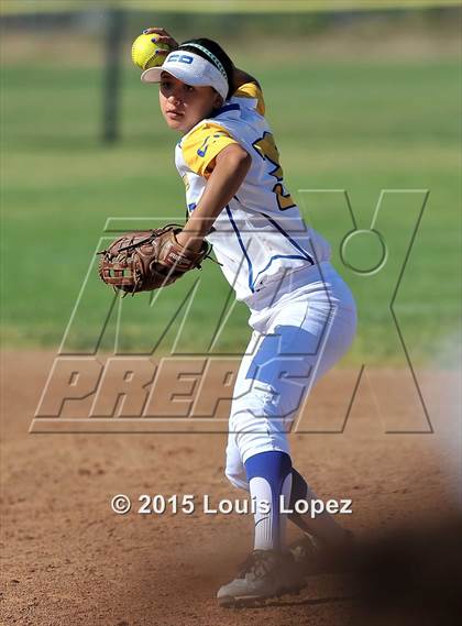 Thumbnail 1 in Redlands @ Charter Oak photogallery.