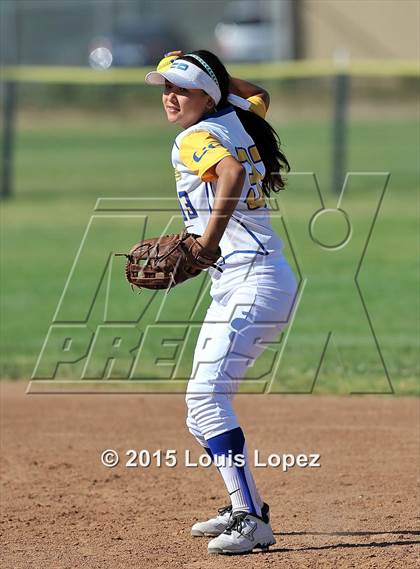 Thumbnail 1 in Redlands @ Charter Oak photogallery.
