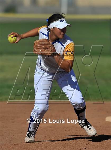 Thumbnail 1 in Redlands @ Charter Oak photogallery.