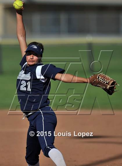 Thumbnail 3 in Redlands @ Charter Oak photogallery.
