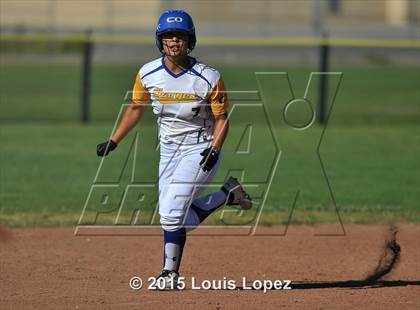 Thumbnail 2 in Redlands @ Charter Oak photogallery.