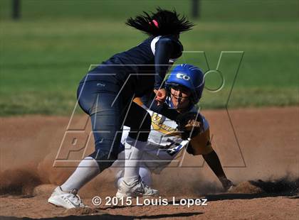 Thumbnail 2 in Redlands @ Charter Oak photogallery.