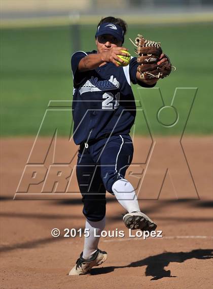 Thumbnail 1 in Redlands @ Charter Oak photogallery.