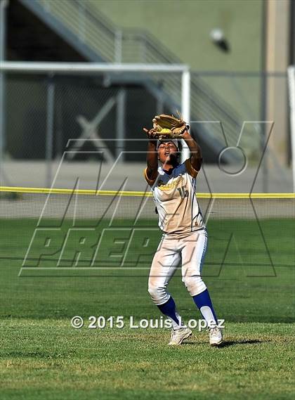 Thumbnail 2 in Redlands @ Charter Oak photogallery.