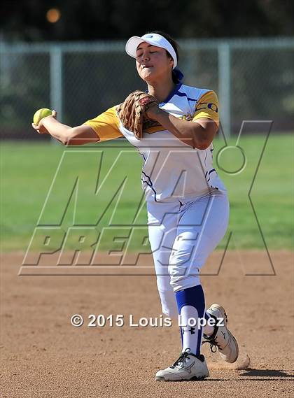 Thumbnail 1 in Redlands @ Charter Oak photogallery.