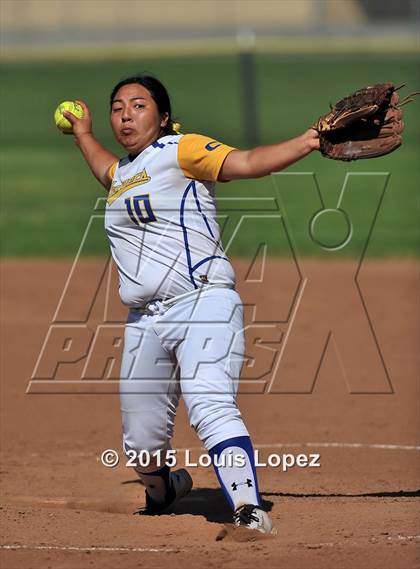 Thumbnail 2 in Redlands @ Charter Oak photogallery.