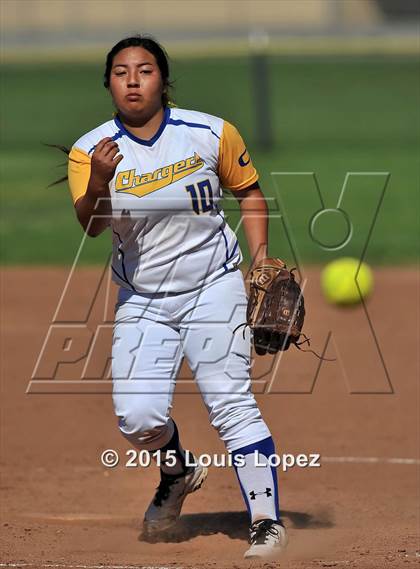Thumbnail 1 in Redlands @ Charter Oak photogallery.