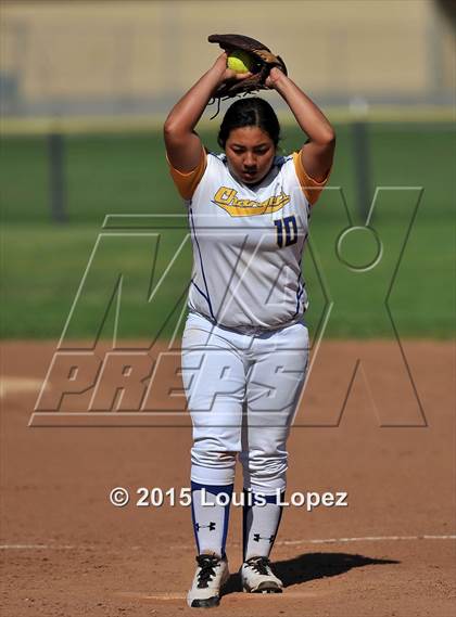 Thumbnail 1 in Redlands @ Charter Oak photogallery.