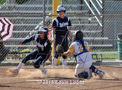 Thumbnail 1 in Redlands @ Charter Oak photogallery.