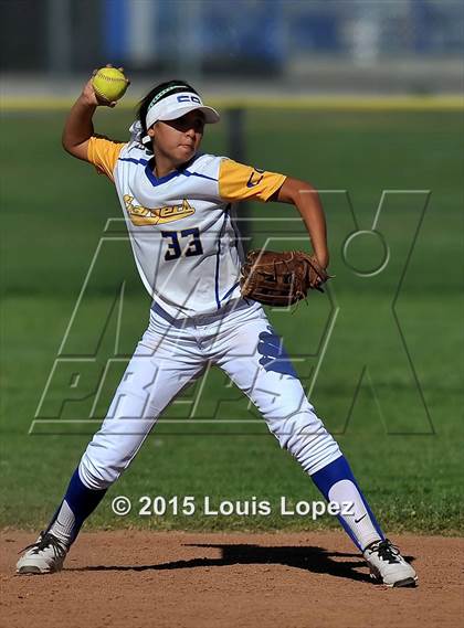 Thumbnail 1 in Redlands @ Charter Oak photogallery.