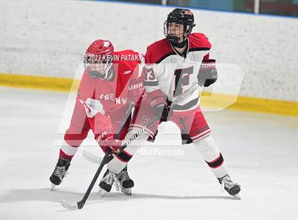 Thumbnail 3 in Greenwich @ Fairfield Warde/Ludlowe photogallery.