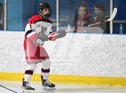 Thumbnail 3 in Greenwich @ Fairfield Warde/Ludlowe photogallery.