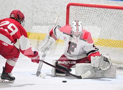 Thumbnail 2 in Greenwich @ Fairfield Warde/Ludlowe photogallery.