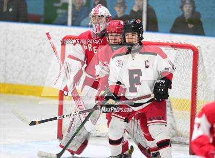 Thumbnail 3 in Greenwich @ Fairfield Warde/Ludlowe photogallery.