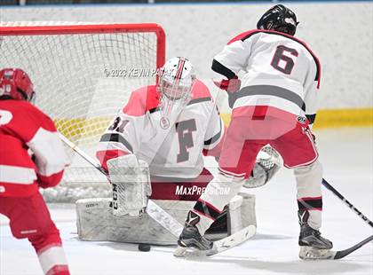 Thumbnail 2 in Greenwich @ Fairfield Warde/Ludlowe photogallery.