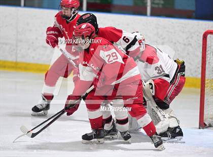 Thumbnail 3 in Greenwich @ Fairfield Warde/Ludlowe photogallery.