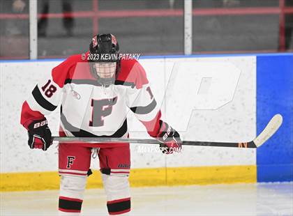 Thumbnail 3 in Greenwich @ Fairfield Warde/Ludlowe photogallery.
