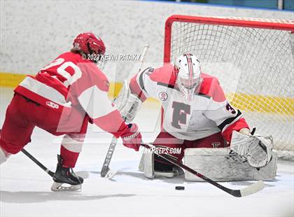 Thumbnail 3 in Greenwich @ Fairfield Warde/Ludlowe photogallery.