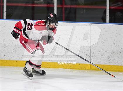 Thumbnail 3 in Greenwich @ Fairfield Warde/Ludlowe photogallery.