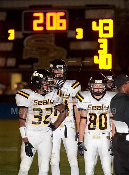 Thumbnail 1 in Second Baptist vs. Sealy photogallery.