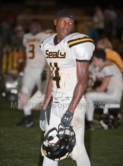 Thumbnail 3 in Second Baptist vs. Sealy photogallery.
