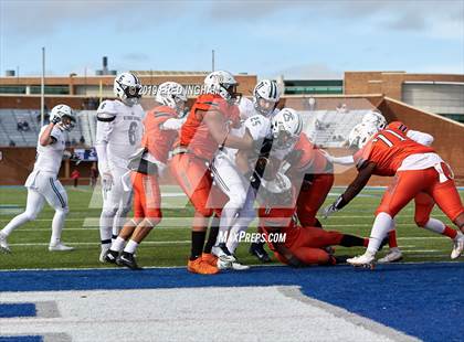 Thumbnail 1 in Maury vs. Stone Bridge (VHSL Class 5 Final) photogallery.