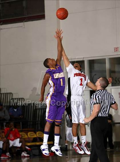 Thumbnail 1 in Lynwood vs. Artesia (Lynwood Christmas Challenge) photogallery.