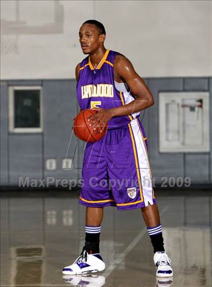 Thumbnail 1 in Lynwood vs. Artesia (Lynwood Christmas Challenge) photogallery.