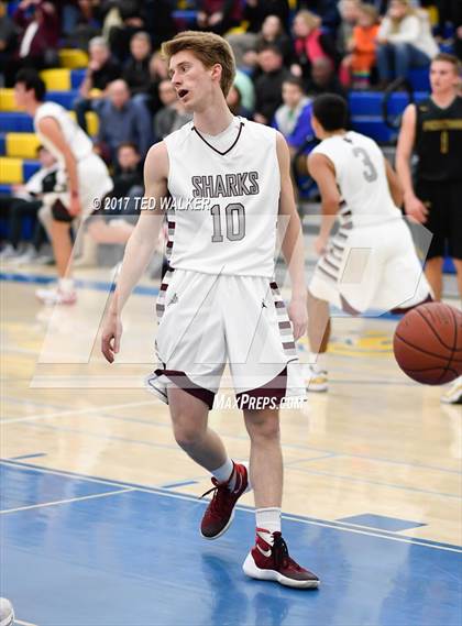 Thumbnail 1 in St. Francis vs. Pinewood (CIF CCS D5 Semifinal) photogallery.