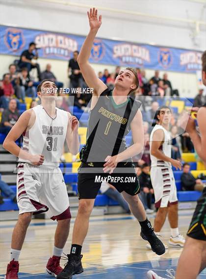 Thumbnail 1 in St. Francis vs. Pinewood (CIF CCS D5 Semifinal) photogallery.