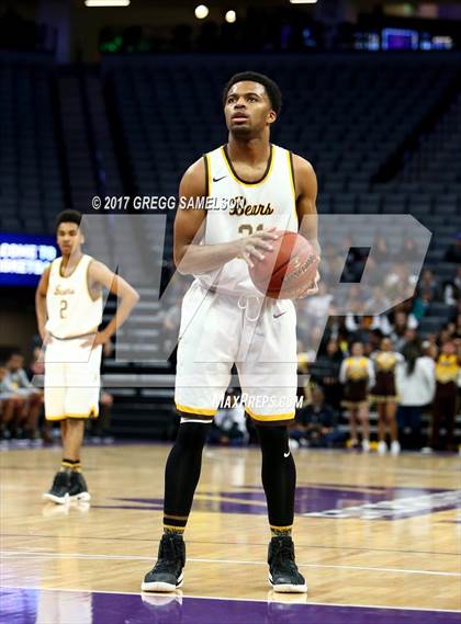 Thumbnail 2 in Mission vs Villa Park (CIF State D3 Final) photogallery.