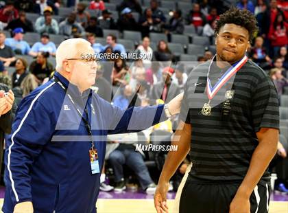 Thumbnail 2 in Mission vs Villa Park (CIF State D3 Final) photogallery.