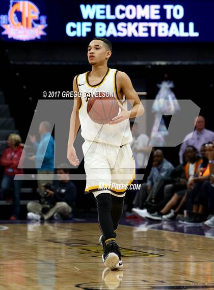 Thumbnail 2 in Mission vs Villa Park (CIF State D3 Final) photogallery.