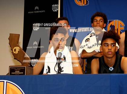 Thumbnail 2 in Mission vs Villa Park (CIF State D3 Final) photogallery.