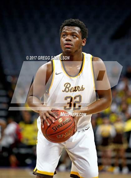 Thumbnail 1 in Mission vs Villa Park (CIF State D3 Final) photogallery.