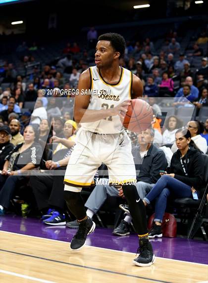 Thumbnail 1 in Mission vs Villa Park (CIF State D3 Final) photogallery.