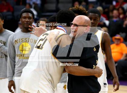 Thumbnail 2 in Mission vs Villa Park (CIF State D3 Final) photogallery.