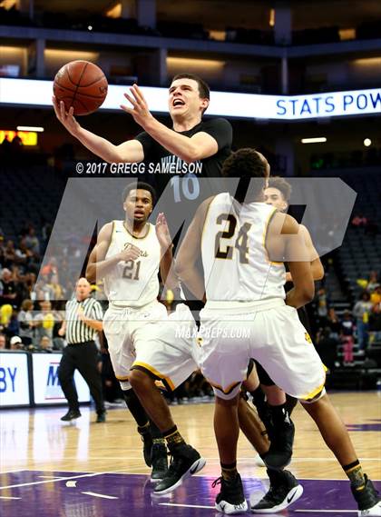 Thumbnail 2 in Mission vs Villa Park (CIF State D3 Final) photogallery.