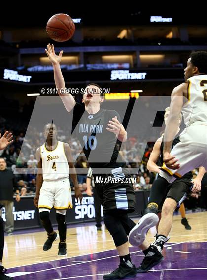 Thumbnail 2 in Mission vs Villa Park (CIF State D3 Final) photogallery.