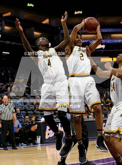 Thumbnail 2 in Mission vs Villa Park (CIF State D3 Final) photogallery.