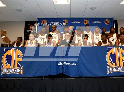 Thumbnail 1 in Mission vs Villa Park (CIF State D3 Final) photogallery.