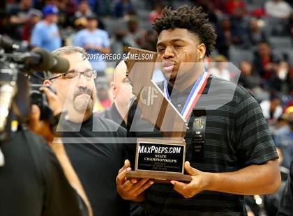 Thumbnail 1 in Mission vs Villa Park (CIF State D3 Final) photogallery.